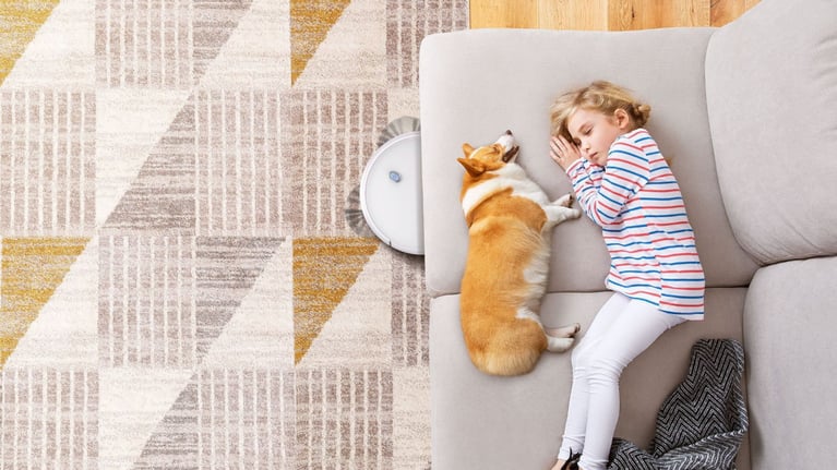 子育て家庭でもロボット掃除機は使える？ママの「お掃除の悩みあるある